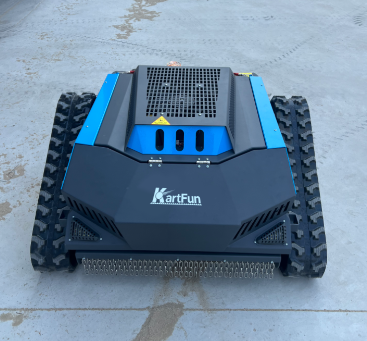 WP-X700 widok od tyłu – panel wentylacyjny i głowica tnąca